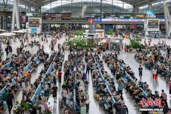 e路配资 国庆中秋“双节”临近 火车票正式启动开售