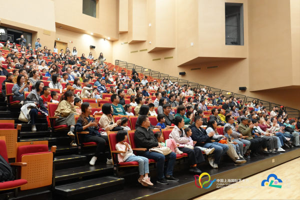 要配资 公益票价走进商业剧场，“周末亲子魔幻剧场”打破艺术壁垒